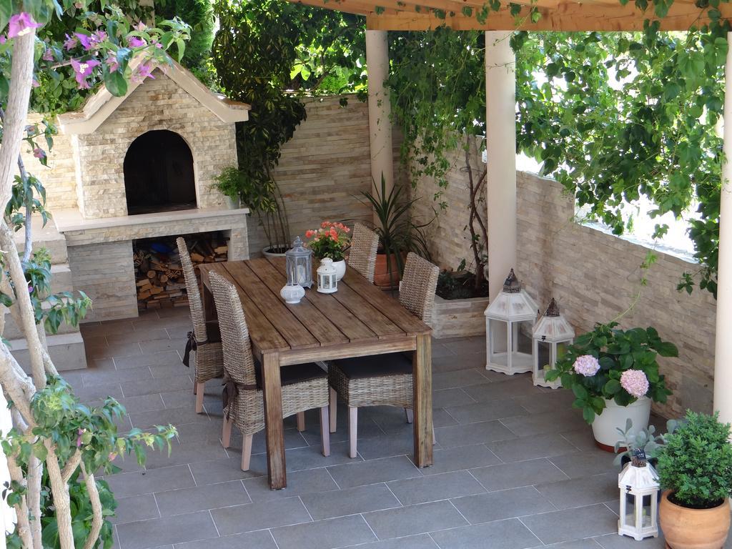 Apartments Iris Hvar Town Room photo