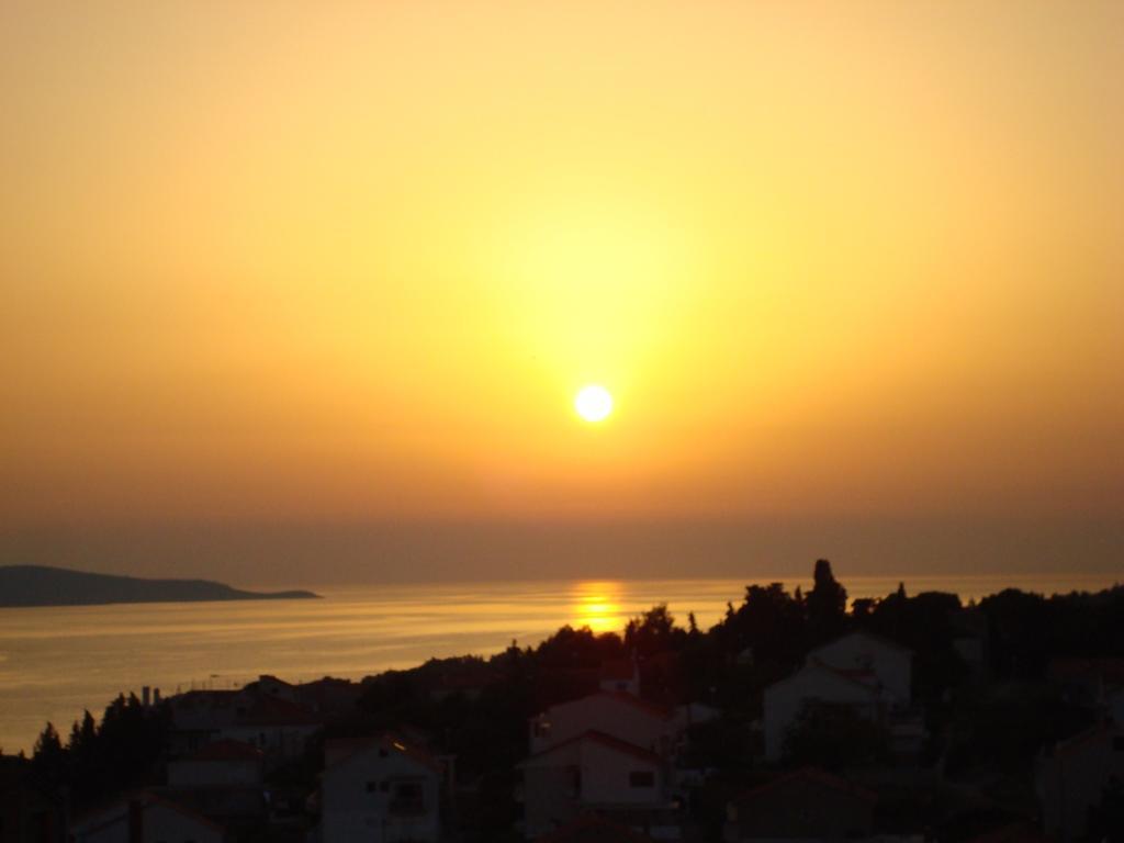 Apartments Iris Hvar Town Exterior photo